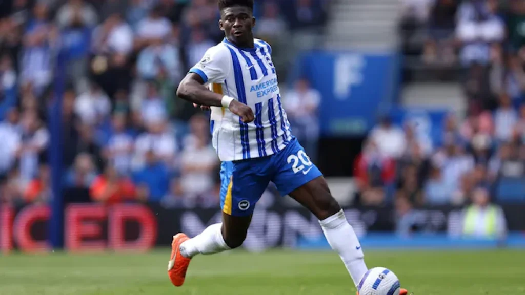 Manchester United Bidik Carlos Baleba di Bursa Transfer