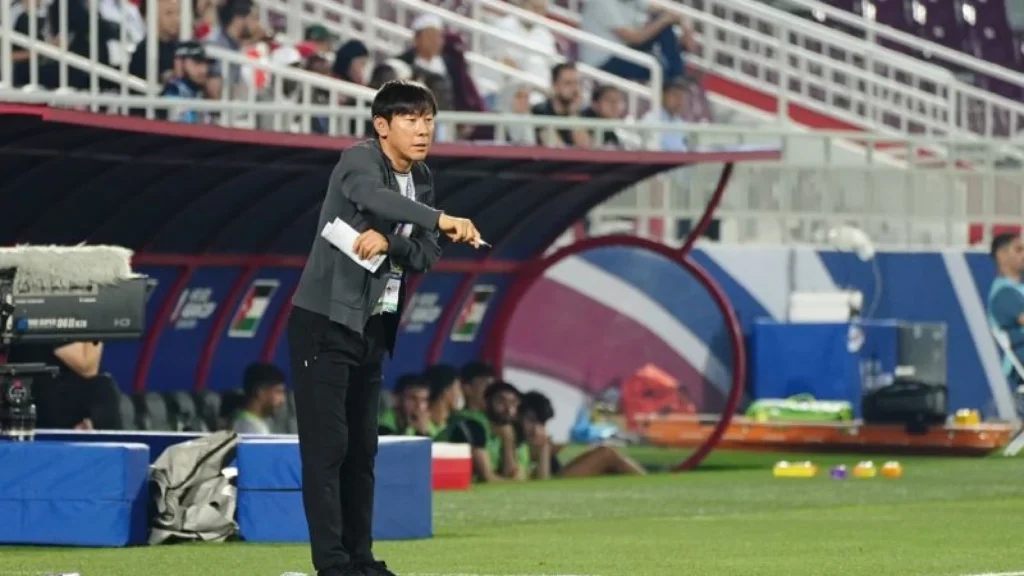 Shin Tae Yong Resmi Menjabat Pelatih Ulsan HD